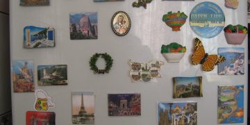 Obișnuiești să ții magneți pe frigider? Specialiștii trag un semnal de alarmă pentru toți românii! Aruncă-i imediat! Este mai rău decât crezi! Iată de ce: